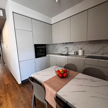 Rachel Apartment *