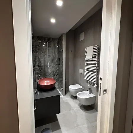 Rachel Apartment
